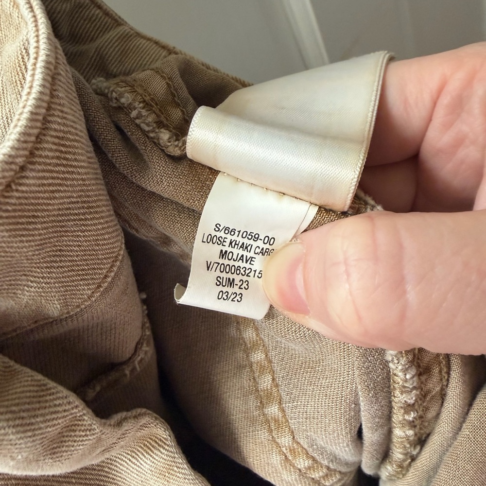 Gap Loose Khaki Cargo Pants in Mojave Women’s Size 12 - Picture 8 of 8
